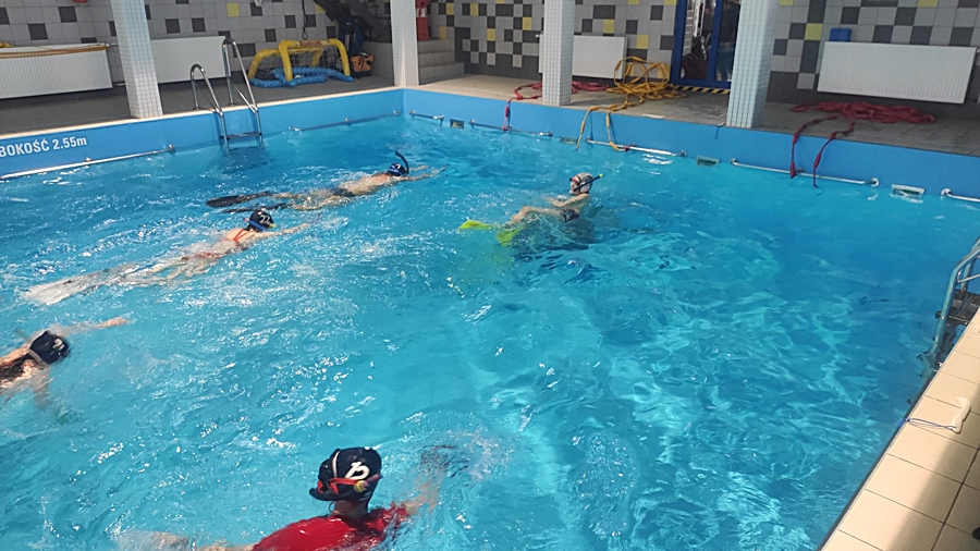 Hokej pod wodą Walenie Siemianowice Śląskie Trening 26 XI 2022. Koniec Walenia czyli Amatorska Liga Hokeja Pod Wodą